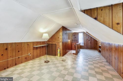 902 Lewis Ave, Rockville MD 20851-2350 exterior