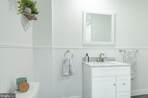 355 Ross St, Lancaster PA 17602-1941 exterior