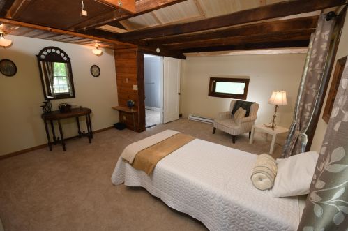 514 Kalamazoo St, Paw Paw MI 49079-1130 exterior