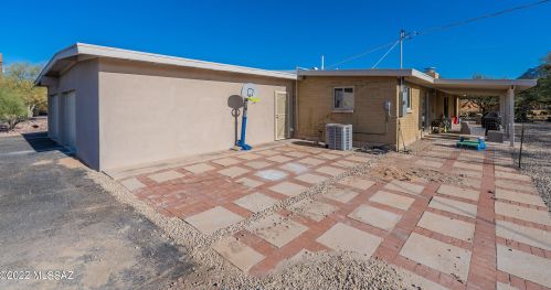1959 Omar Dr, Tucson AZ  85704-1242 exterior
