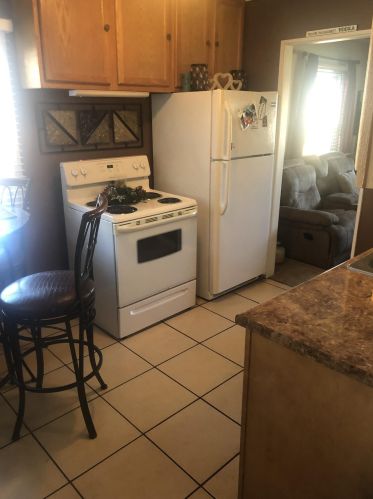 4206 Pembrook St, Kalamazoo, MI 49008-3204