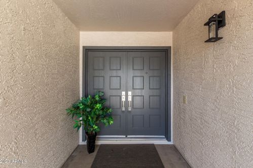 10414 Regal Dr, Chandler, AZ 85248-6849