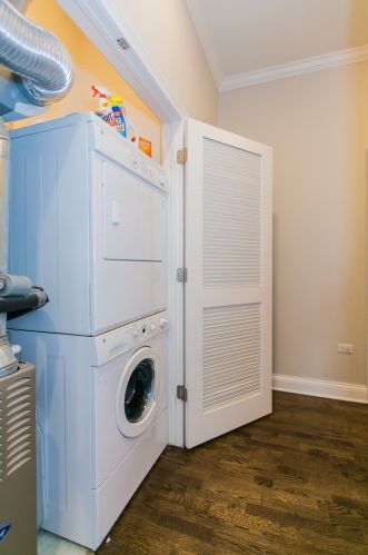 4814 Damen Ave, Chicago IL  60625-4191 exterior