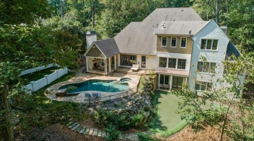 5115 Long Island Dr, Atlanta, GA 30327-4907