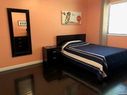 55 Linwood Ave, Cresskill NJ 07626-2103 exterior