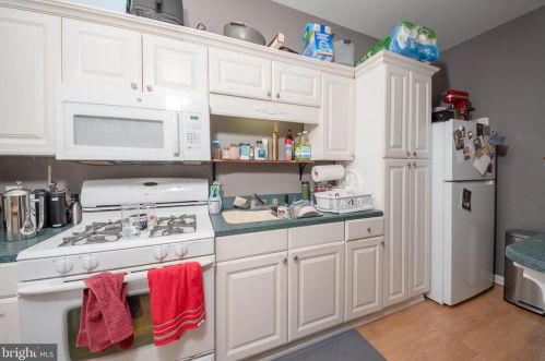 113 Walnut St, Lancaster PA 17602-2451 exterior