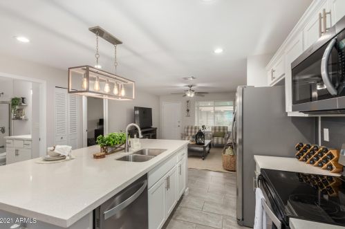 2502 22 Ave, Phoenix AZ 85009-1926 exterior