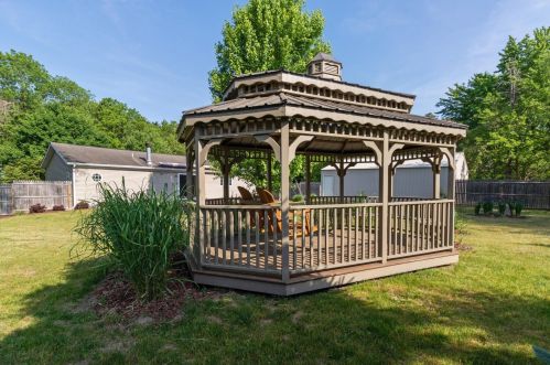 8649 12 St, Kalamazoo MI 49009-9085 exterior