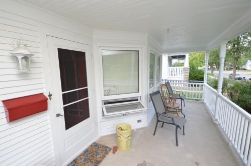 5451 35th St, Milwaukee, WI 53209-4754