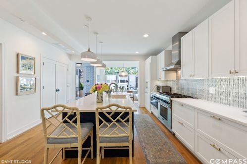 2037 Mclean Ave, Chicago IL 60647-4532 exterior