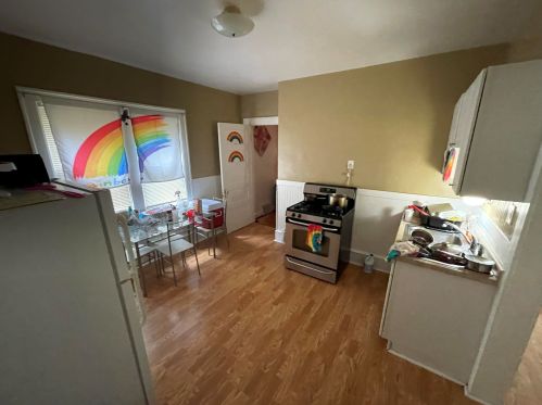 2824 24th Pl, Milwaukee, WI 53206-1105