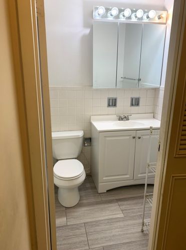 539 Stratford Pl, Chicago IL 60657-2651 exterior