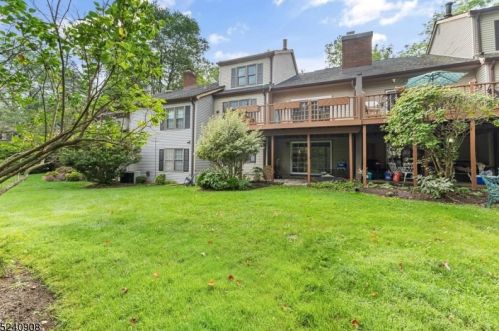 62 Goldfinch Dr, Hackettstown NJ 07840-3008 exterior