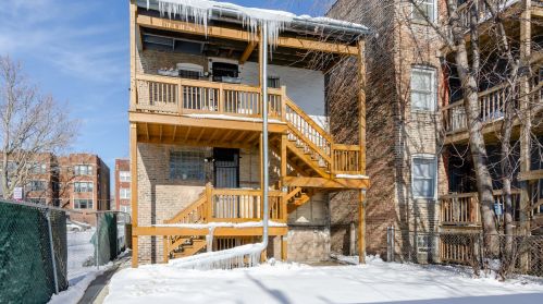 1511 67 Pl, Chicago IL 60637-4832 exterior