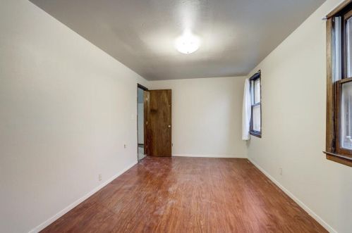 1109 73 St, Milwaukee WI 53214-3129 exterior