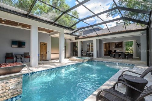 305 Hanna Ave, Tampa FL  33604-6633 exterior