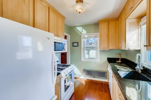 1221 Jefferson Ave, Saint Paul MN 55105-2838 exterior