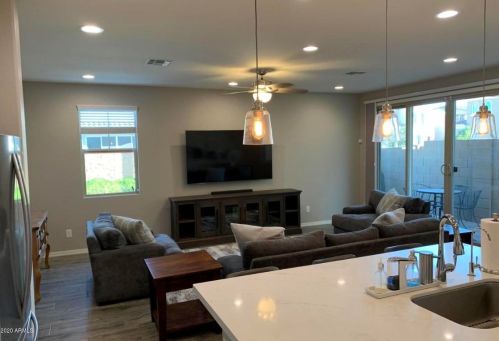 936 Anderson Ave, Phoenix AZ  85022 exterior