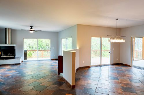 4900 Knapp St, Grand Rapids MI 49525-9436 exterior