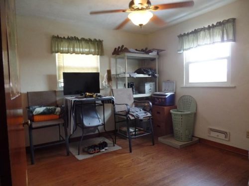 801 Berwin Ave, Pittsburgh PA 15226-1621 exterior