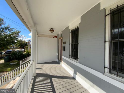 1316 W St, Washington DC 20009-1107 exterior