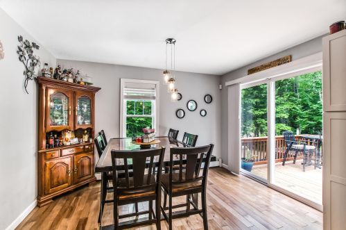 68 Rumford St, Concord NH 03301-3906 exterior