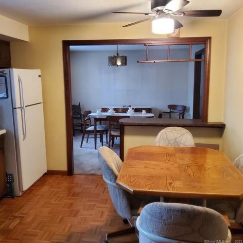 524 Prospect Hl Rd, Windsor CT 06095-1509 exterior