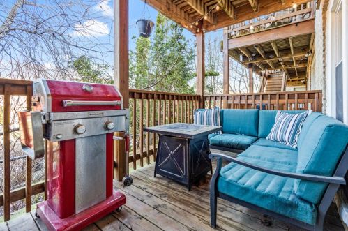 3210 Berwyn Ave, Chicago IL  60625-4733 exterior