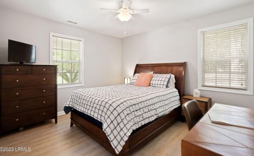 35 Grande Oaks Dr, Bluffton SC 29910-5502 exterior