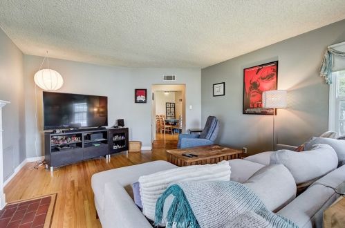 9936 Arkansas St, Bellflower CA 90706-5913 exterior