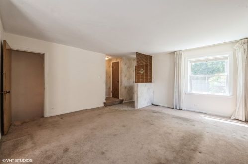 6525 Kedzie Ave, Chicago IL  60645-4115 exterior