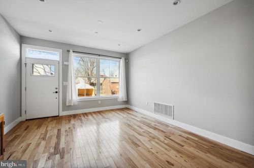 2122 Ellsworth St, Philadelphia PA  19146-2828 exterior