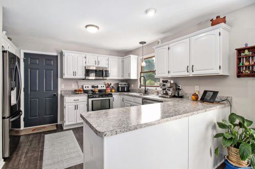 14364 Old Pne Ln, Mishawaka IN 46545-1855 exterior