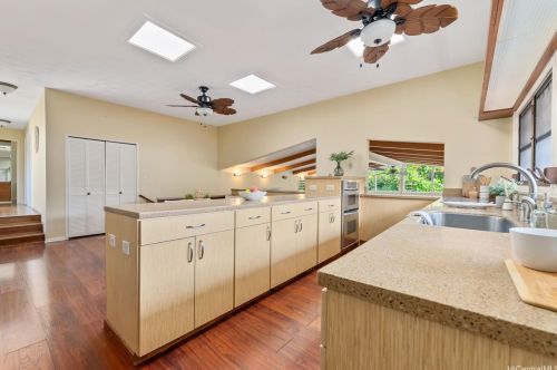 4933 Waa St, Honolulu HI 96821-1445 exterior