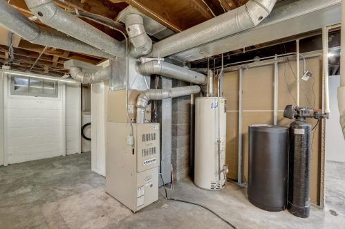 237 80, Milwaukee WI 53214-1419 exterior