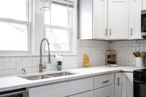 5946 40th St, Milwaukee WI  53209-3923 exterior