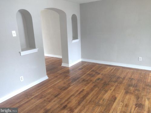 6307 Jackson St, Philadelphia PA  19135-3224 exterior