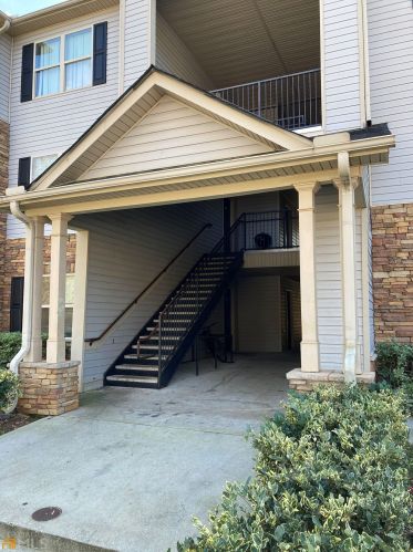 4203 Fairington Club Dr, Lithonia, GA 30038-5671