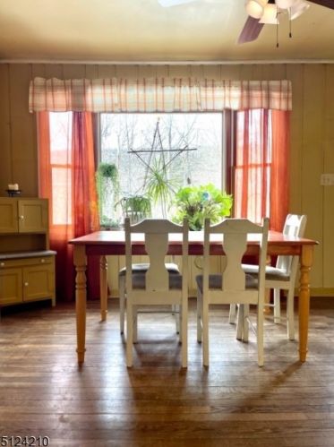 1020 Owassa Rd, Fredon NJ 07860-4120 exterior