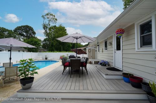 1320 Sunrise Ave, Point Pleasant Beach NJ 08742-4278 exterior