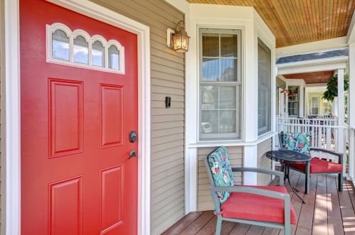 4325 Springfield Ave, Chicago, IL 60618-1020