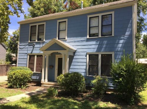 812 30th St, Austin TX  78705-2102 exterior