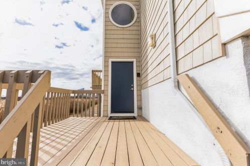 44 Surfside Rd, Brigantine City NJ  08203-1454 exterior