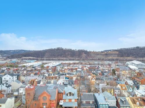 5225 Lotus Way, Pittsburgh PA  15201-2441 exterior