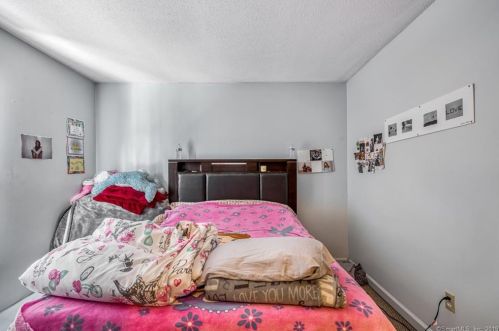 135 Brg St, Deep River CT 06417-1754 exterior