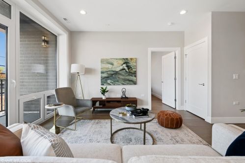 2342 Adams St, Chicago, IL 60612-3551