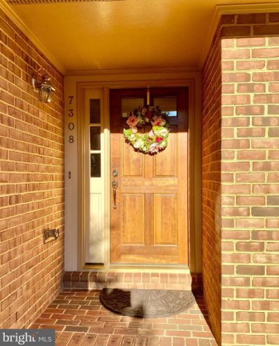 7308 Aynsley Ln, Mc Lean VA 22102-2931 exterior