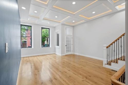 1714 Buena Vis St, Pittsburgh PA 15212-3927 exterior