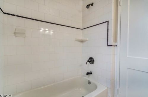 445 Morris Ave, Springfield NJ  07081-1110 exterior