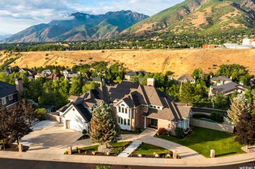 9093 Cyn Gate Cir, Sandy UT 84093-3807 exterior